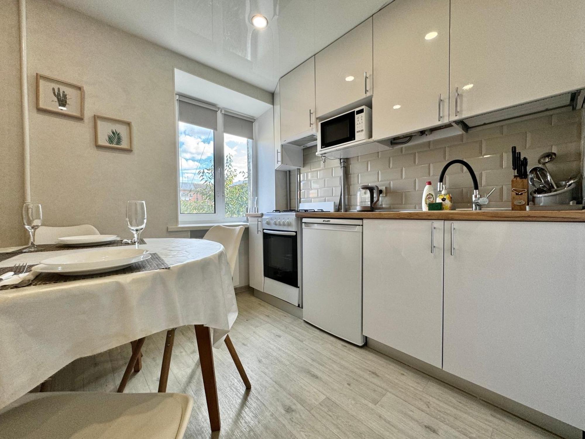 Apartpoltava Світлі Та Затишні Апартаменти В Скандинавському Стилі Центр Банківський Чек エクステリア 写真